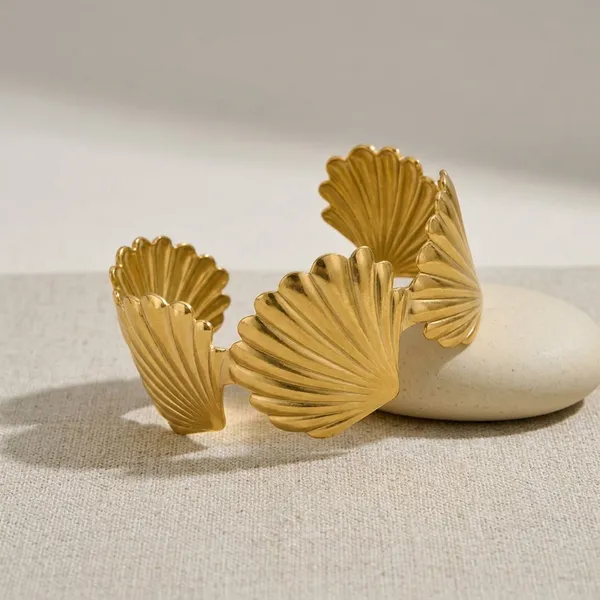 Gold_Plated_Shell_Design_Open_Cuff_Bracelet_for_Women