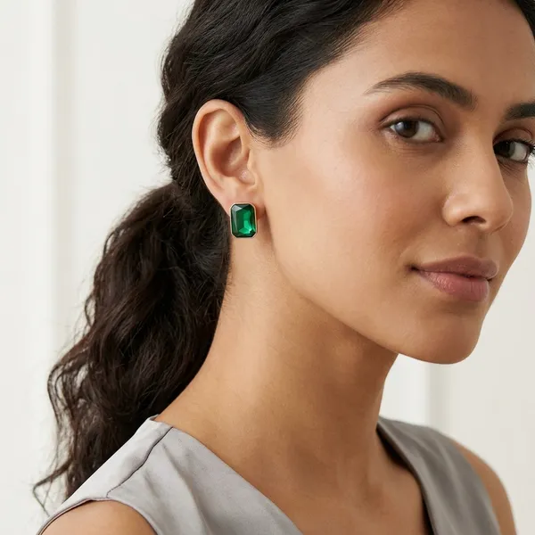 Green_Crystal_Rectangular_Stud_Earrings