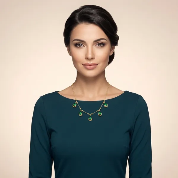 Gold_Green_Crystal_Teardrop_Pendant_Necklace_For_Women