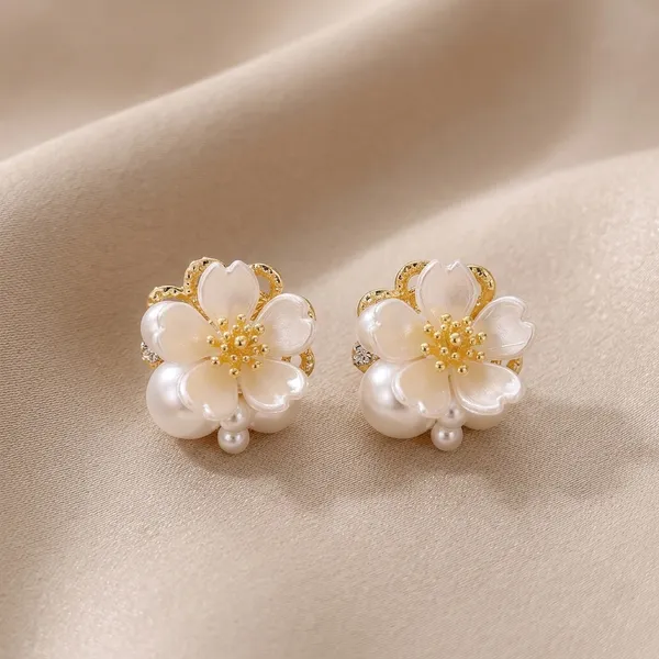 White_Floral_Pearl_Stud_Earrings_for_Women