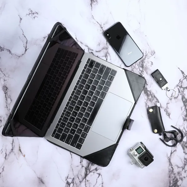 Macbook_Air_13"_(All_New_models)_-_Size_1_Folio_CaseBlack