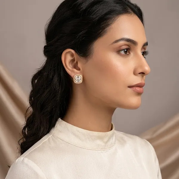 The_Classic_Cushion-Cut_Solitaire_Tops_In_Gold