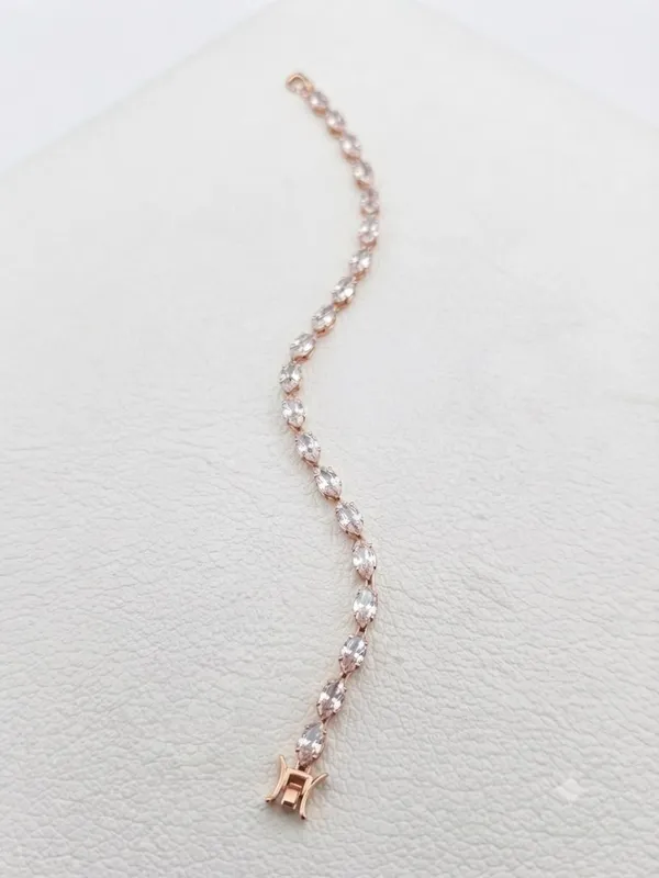 Lumina_Tennis_Bracelet