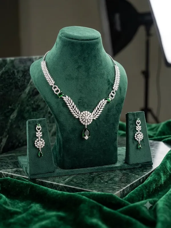 The_Queen`s_Necklace