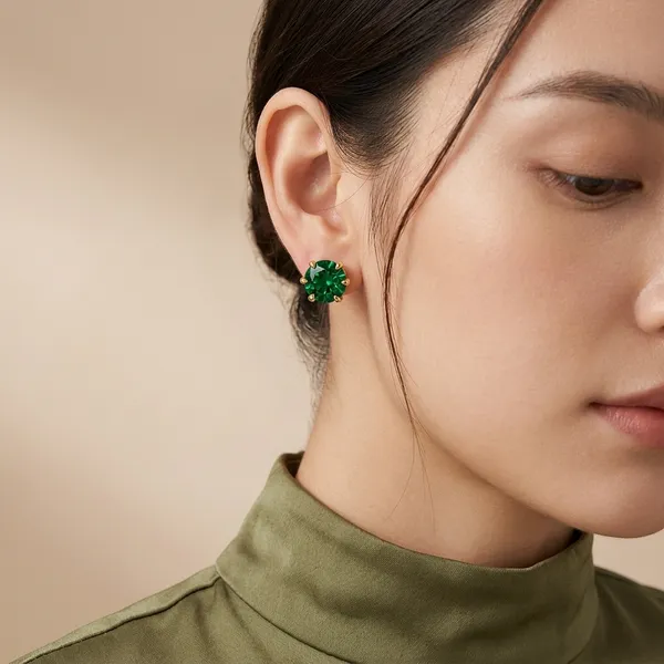 The_Aurora_Jade_Solitaires