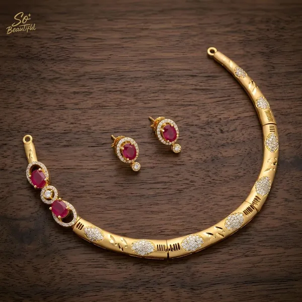 Modern_Gold_Collar_Hasli_Necklace_and_Studs_Set