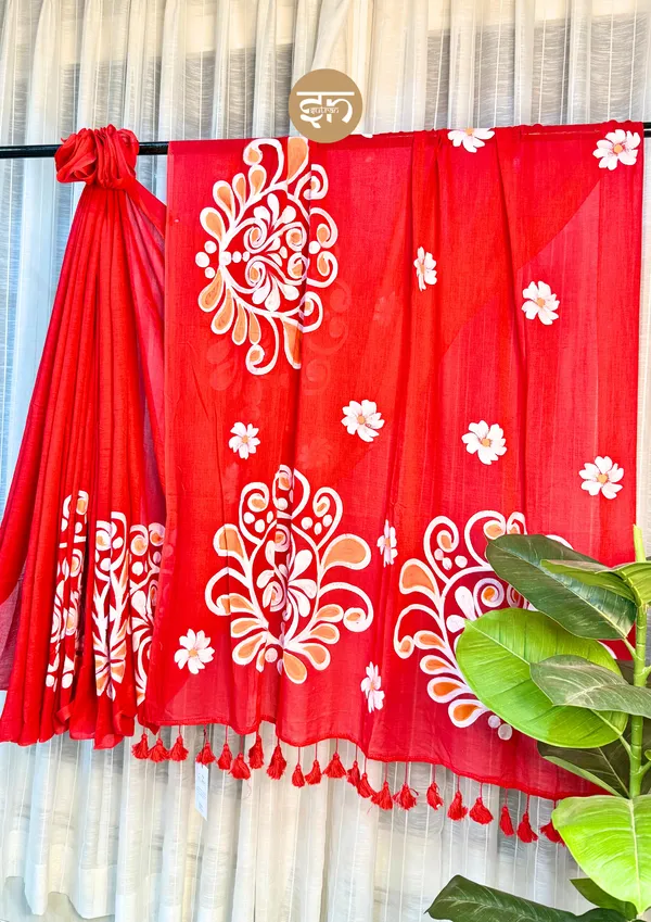 Rangbahari:_Red_&_White_Mul_Cotton_Saree_With_Hand-Painted_Work_For_Women