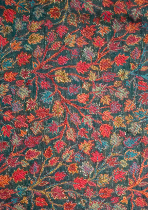 Rajwada_Durbar:_Jewel-toned_Emerald_Mulberry_silk_with_royal_Darbar_motifs_and_Chinar_trees