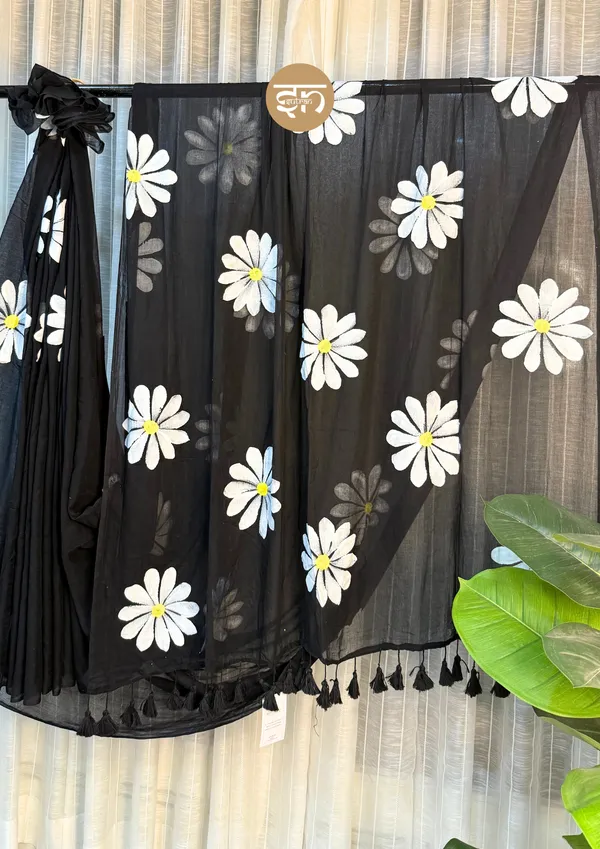 Daily_Daisy:_Black_&_White_Mul_Cotton_Saree_With_Hand-Painted_Work_For_Women
