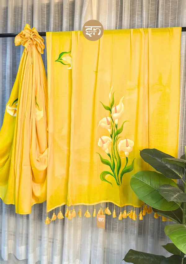 Ever_Blooming:_Yellow_&_White_Mul_Cotton_Saree_With_Hand-Painted_Work_For_Women