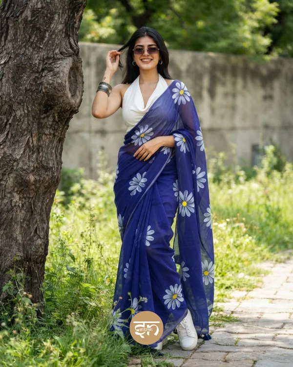 Daily_Daisy:_Blue_&_White_Mul_Cotton_Saree_With_Hand-Painted_Work_For_Women