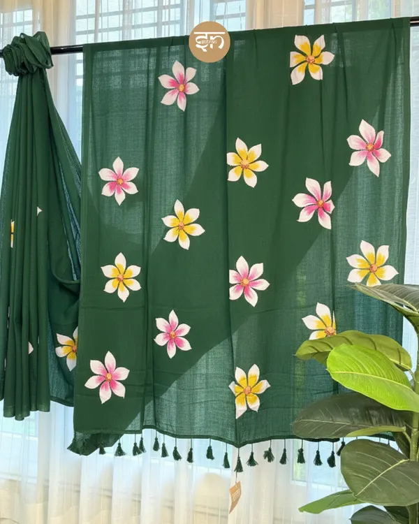 Ever_Blooming:__Bottle_Green_Mul_Cotton_Saree_With_Hand-Painted_Work_For_Women
