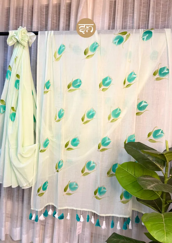 Rang_Rang_Mein:_White_&_Green_Mul_Cotton_Saree_With_Hand-Painted_Work_For_Women