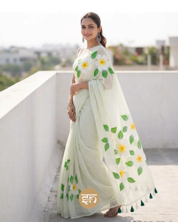 Ever_Blooming:_White_&_Green_Mul_Cotton_Saree_With_Hand-Painted_Work_For_Women