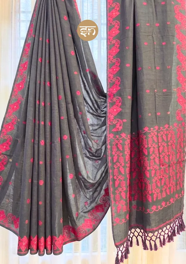 Mohona_Jamdani:_Grey_Soft_Jamdani_Saree_with_Detailed_Work