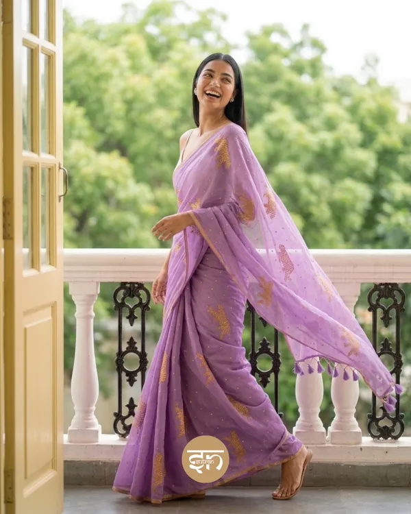 Swarna_Cheetah:_Lavender_Pure_Mul_Cotton_Saree_with_Delicate_Cheetah_Printed_Work