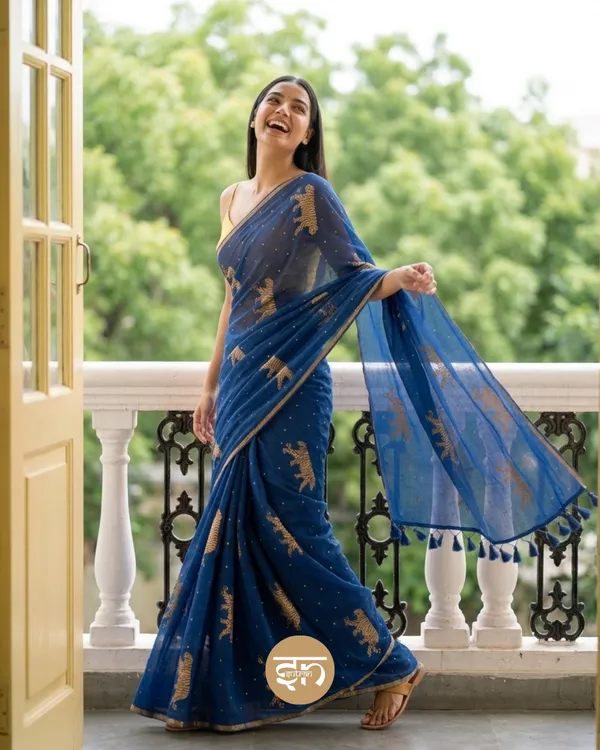 Swarna_Cheetah:_Royal_Blue_Pure_Mul_Cotton_Saree_with_Delicate_Cheetah_Printed_Work