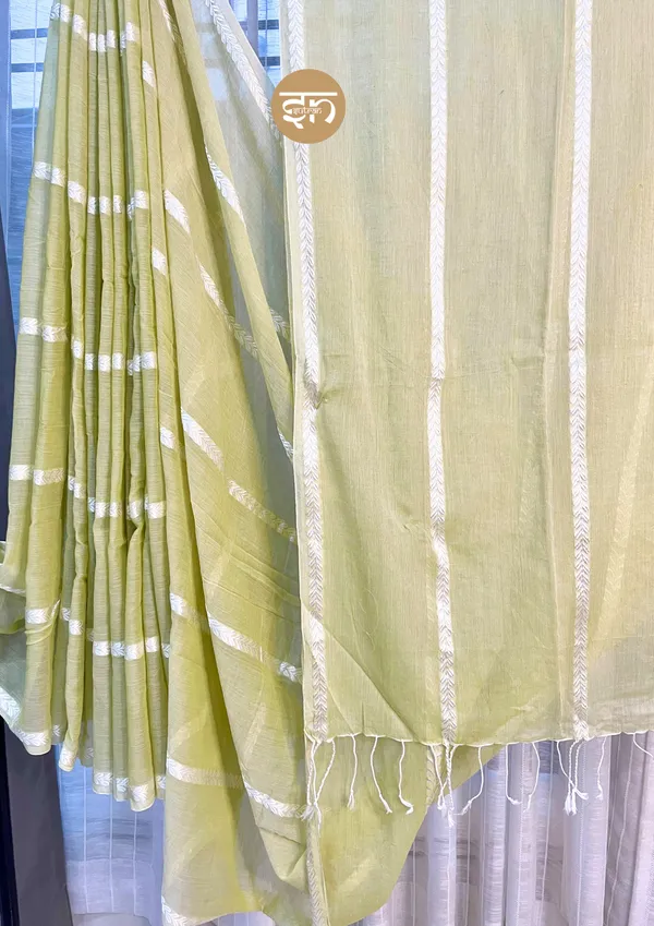 Sorol_Totini:_Lime_Green_&_White_Cotton_Blend_Saree_With_Thread_Work_For_Women