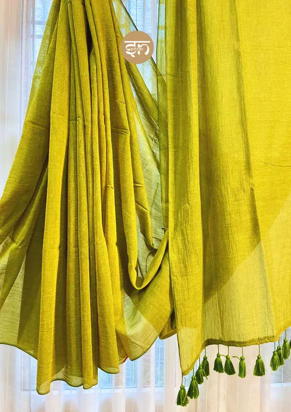 Bare_Elegance:_Olive_Green_Mul_Cotton_Saree_For_Women