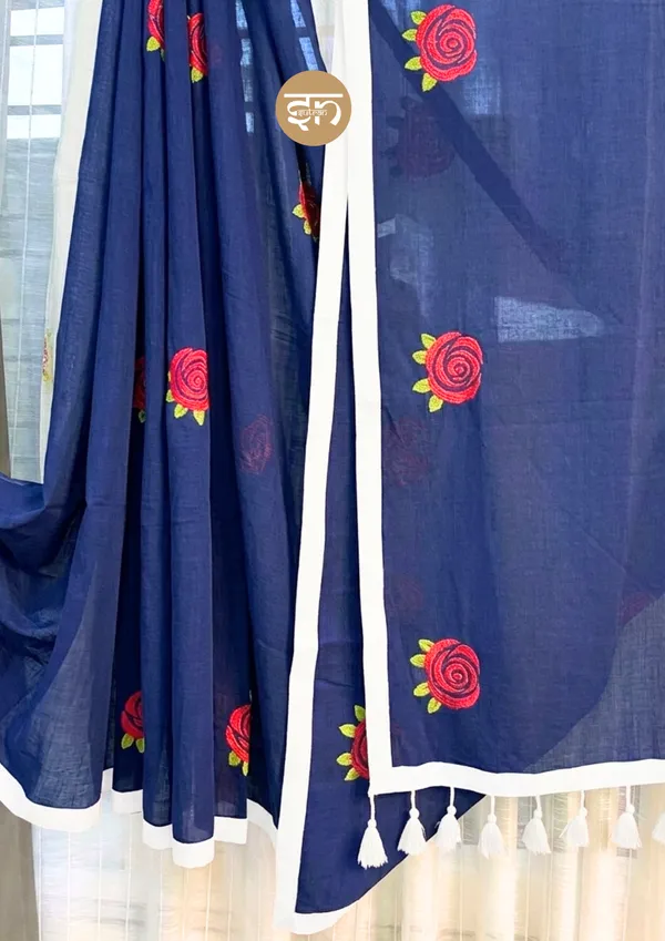 Seli_Fulkari:_Navy_Blue_Pure_Mul_Cotton_Saree_with_All-Over_Rose_Embroidery_Work