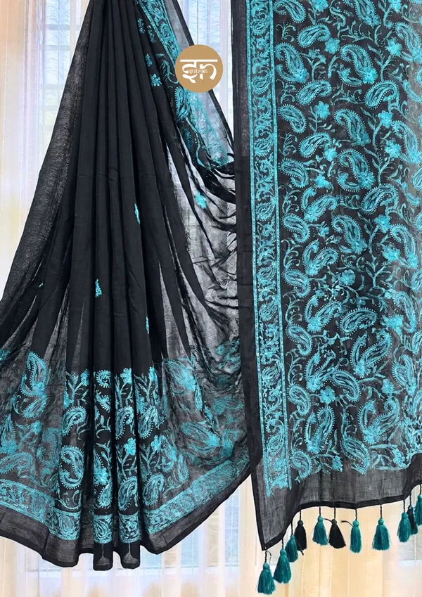Khwaab_Buney_Hue:_Black_Elegant_Mul_Cotton_Saree_with_Delicate_Blue_Chikankari_Work
