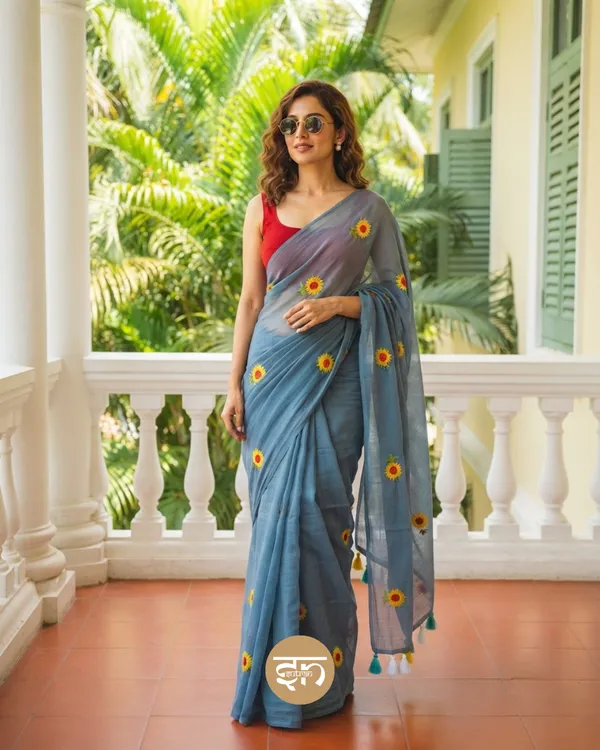 Sooraj_Ki_Bahoon_Mein:_Beach_Blue_Pure_Mul_Cotton_Saree_with_Beautiful_Sunflower_Embroidery_Work