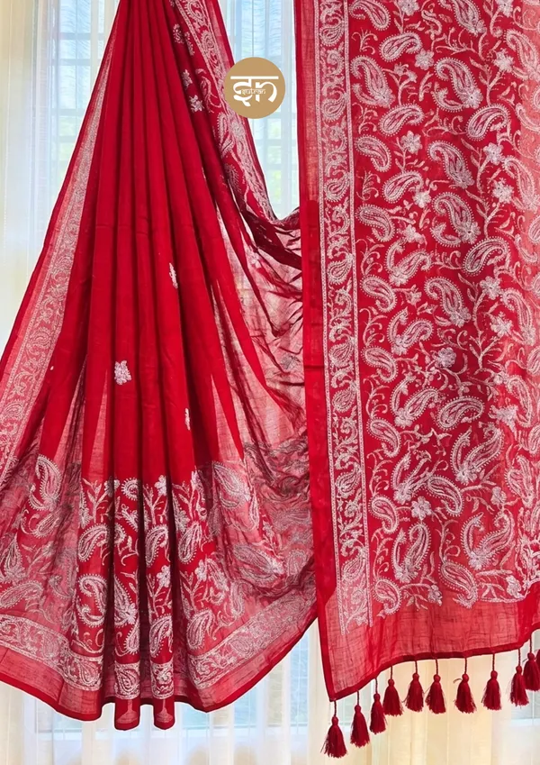 Khwaab_Buney_Hue:_Red_Elegant_Mul_Cotton_Saree_with_Delicate_Chikankari_Work