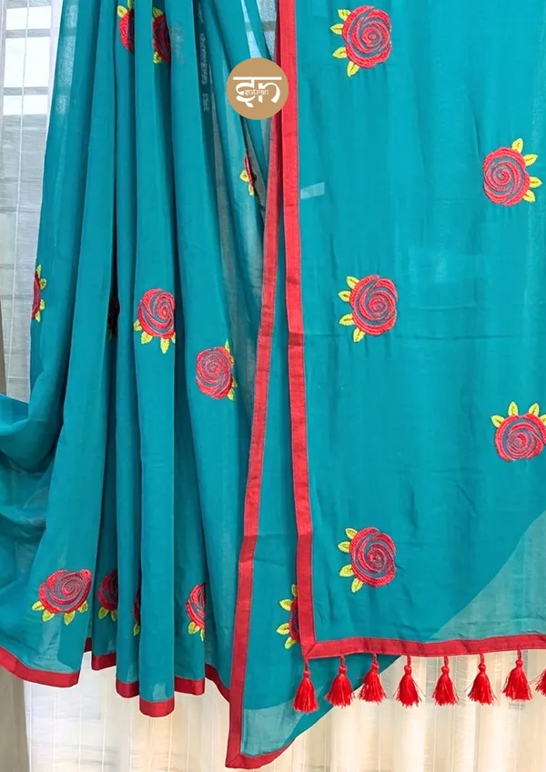 Seli_Fulkari:_Turquoise_Pure_Mul_Cotton_Saree_with_All-Over_Rose_Embroidery_Work