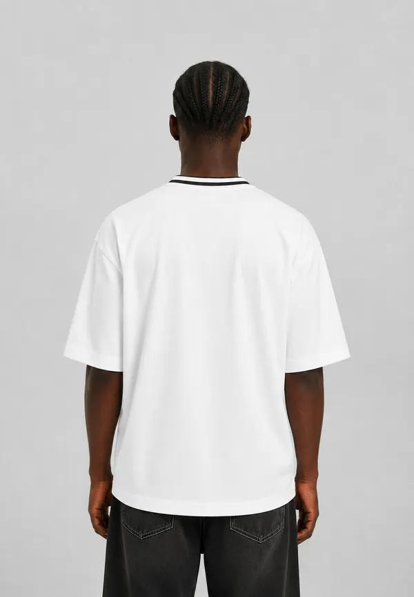Chicago_23_White_V_Neck_T_Shirt