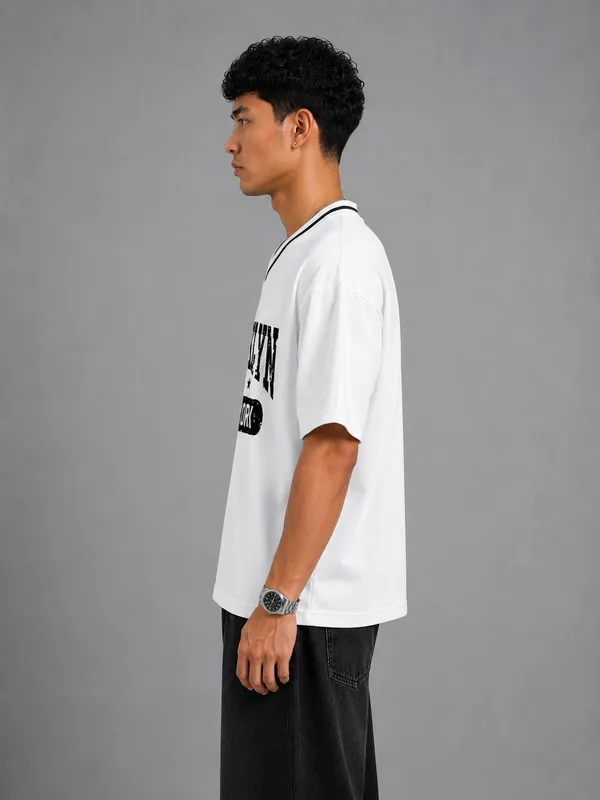 Brooklyn_Ny_V_Neck_T_Shirt_White