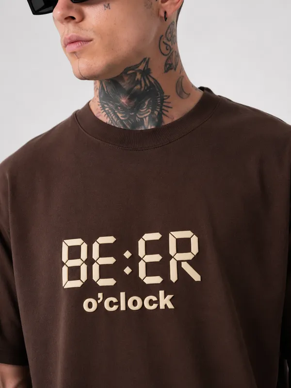 Beer_O'Clock_Oversized_T-Shirt