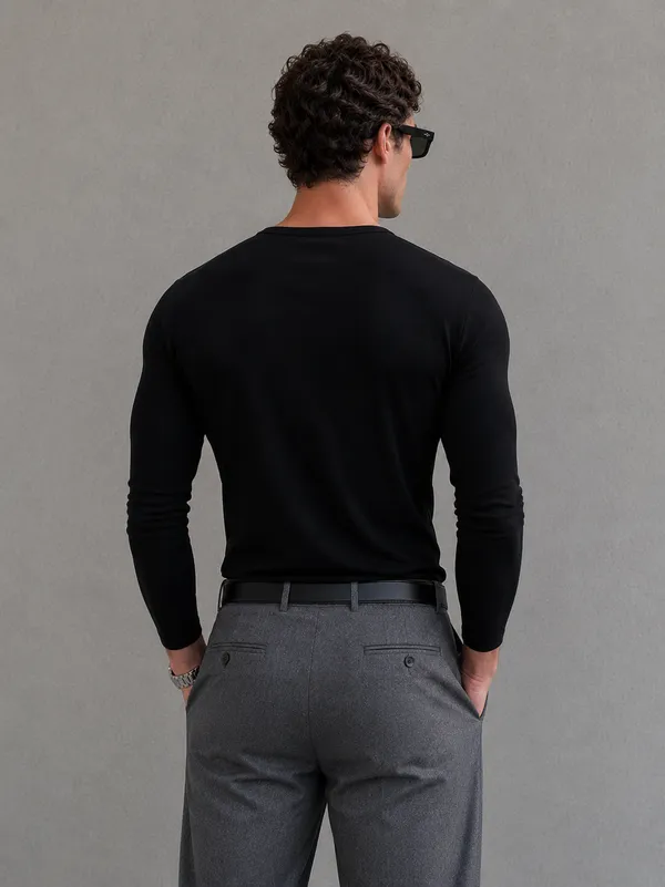 Black_Henley
