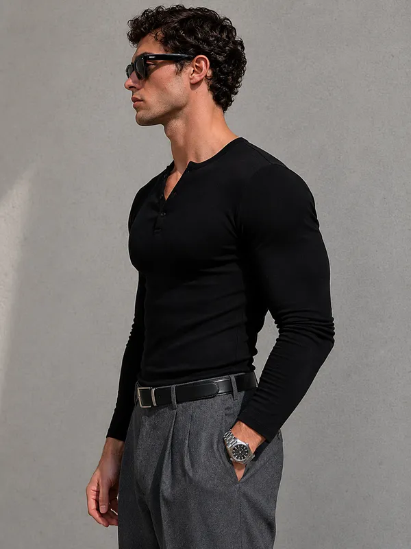 Black_Henley