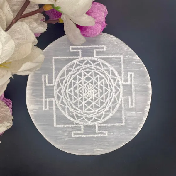 Shree_Yantra_Charging_Selenite_Plate_Round_3_Inch