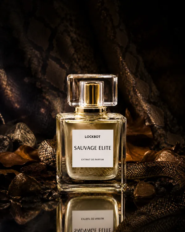 Sauvage_Elite_Extrait_De_Perfume