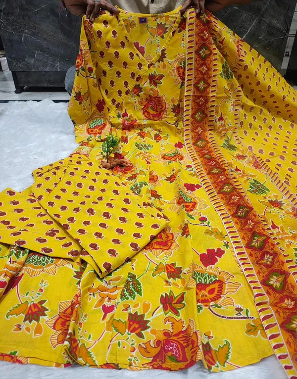Yellow_Cotton_Floral_Print_Straight_Kurta_Set_With_Dupatta_For_Women