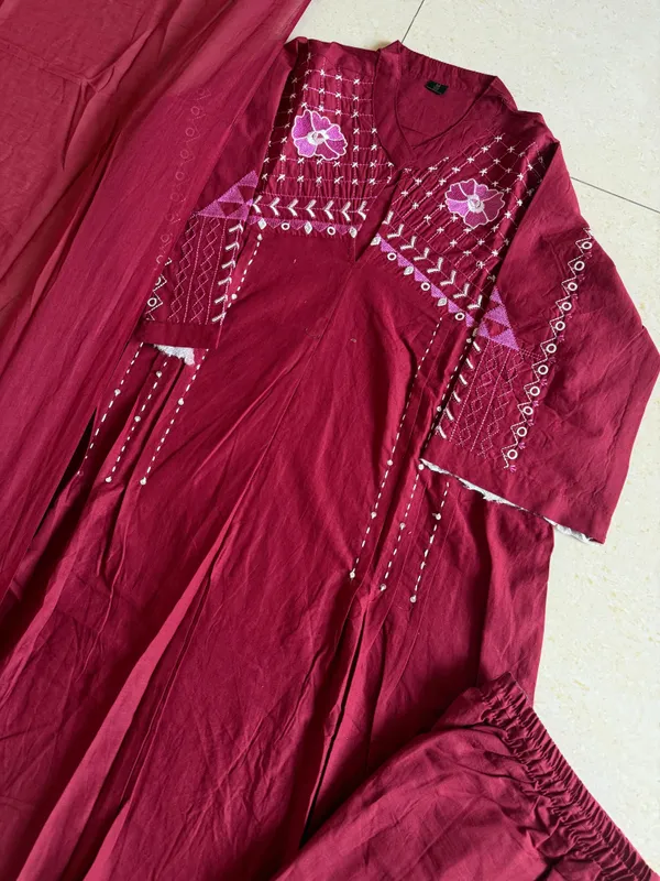 Maroon_Cotton_Embroidered_Anarkali_Kurta_Set_With_Dupatta_For_Women