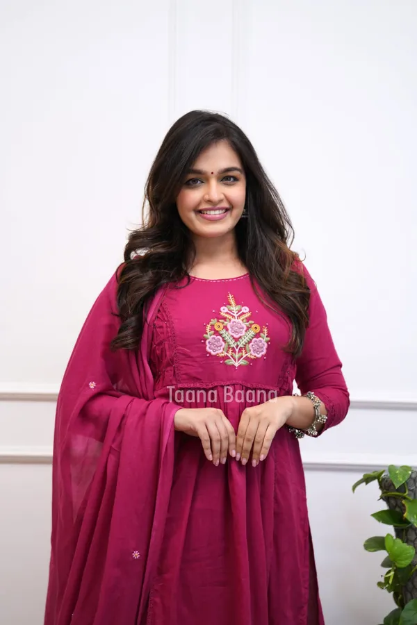 Magenta_Cotton_Embroidered_Anarkali_Suit_Set_For_Women