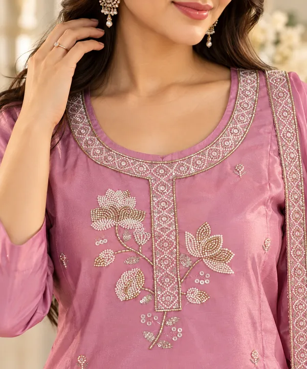 Rievera_–_Women’s_Embroidered_3-Piece_Suit_Set