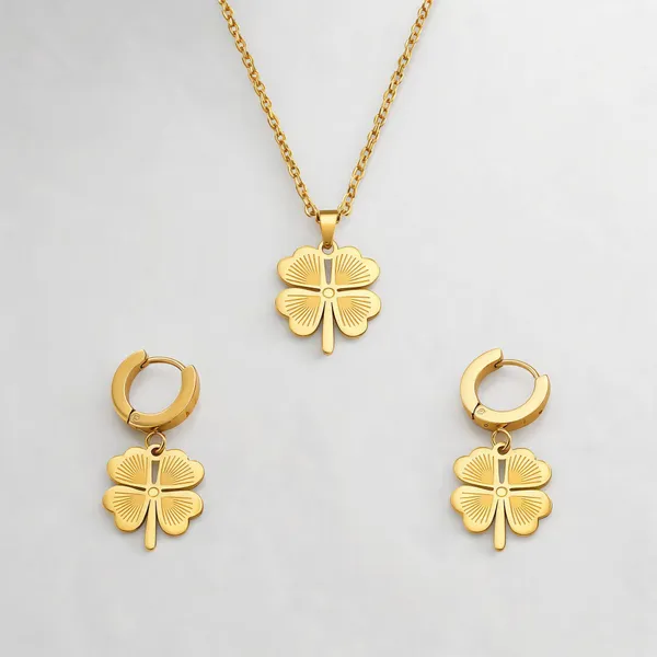 Aurelia_Sunburst_Clover_Necklace_And_Earrings_set