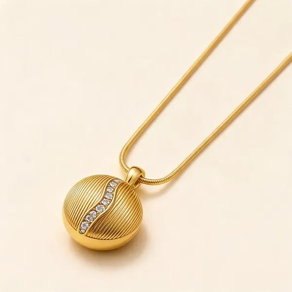 Gold-Tone_Ribbed_Pendant_Necklace_for_Women