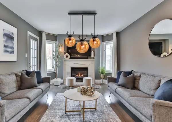 SWIATLO_DEER_DOOM_LUSTER_GLASS_LINEAR_THAALI_Cluster_Pendant_Light/Cluster_Hanging_Light/Cluster_Ceiling_Light/Three_Pendant_Lamp_to_Décor_Home/Bedroom/Office/Dining/Cafe/Restaurants_(with_Bulb)