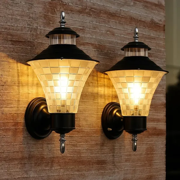 SWIATLO_Vintage_Black_Wall_Lamp_with_Clear_Glass_Shade_Wall_Sconce_for_Garden,_Balcony,_Porch,_or_Entryway_–_Clasic_Decorative_Exterior_Light_for_Living_Room/Bedrom/Restaurant_(Pack_of_1,_with_Bulb)