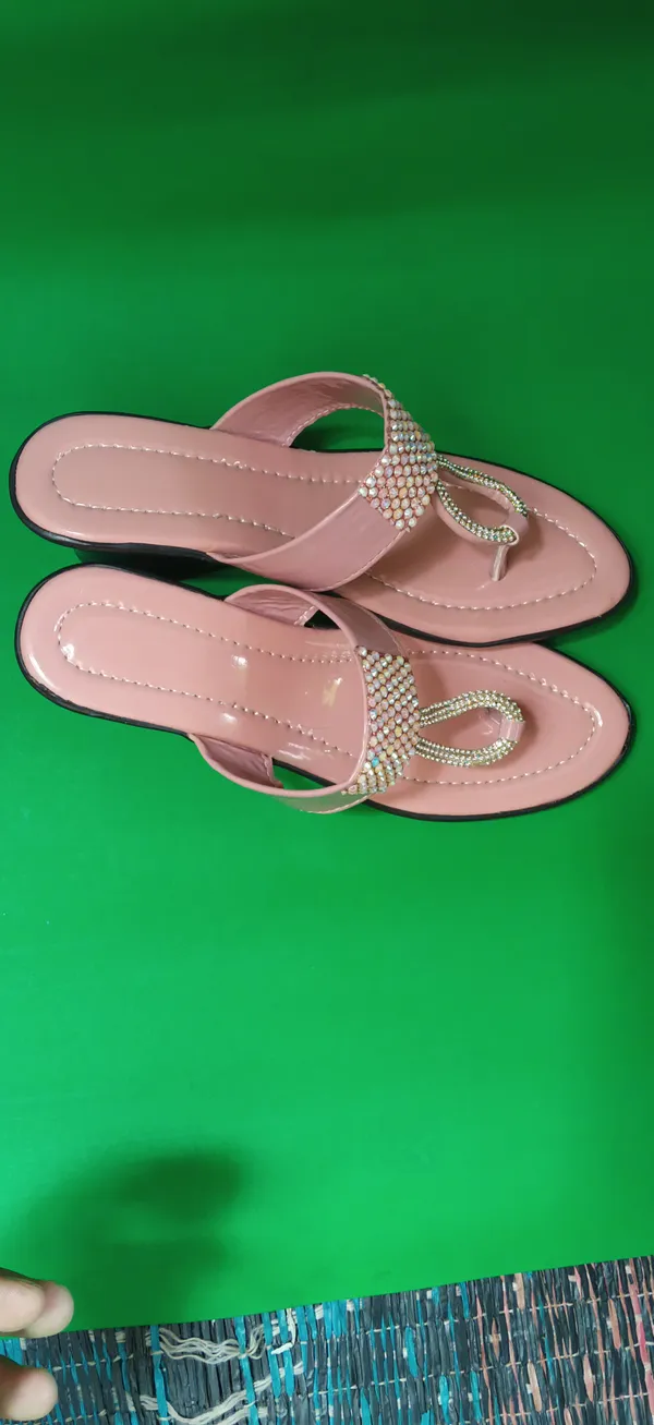 Pink_Patent_Leather_Rhinestone_Slip-On_Heel__Thong_Sandals_For_Women