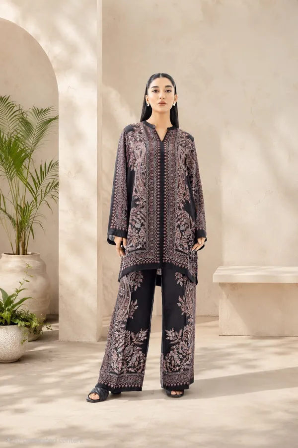 Black_Premium__Satin_printed_Ethnic_Suit_Set_For_Women