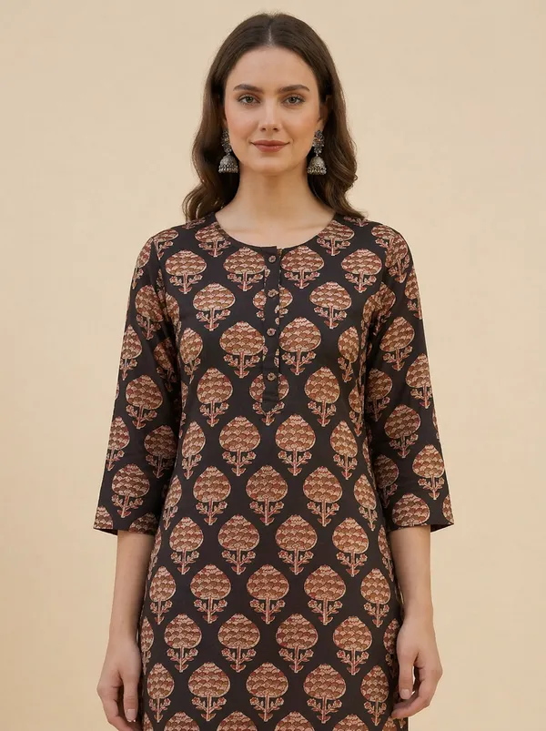 Black_Cotton_Straight_3/4_Sleeve_Kurta_For_Women