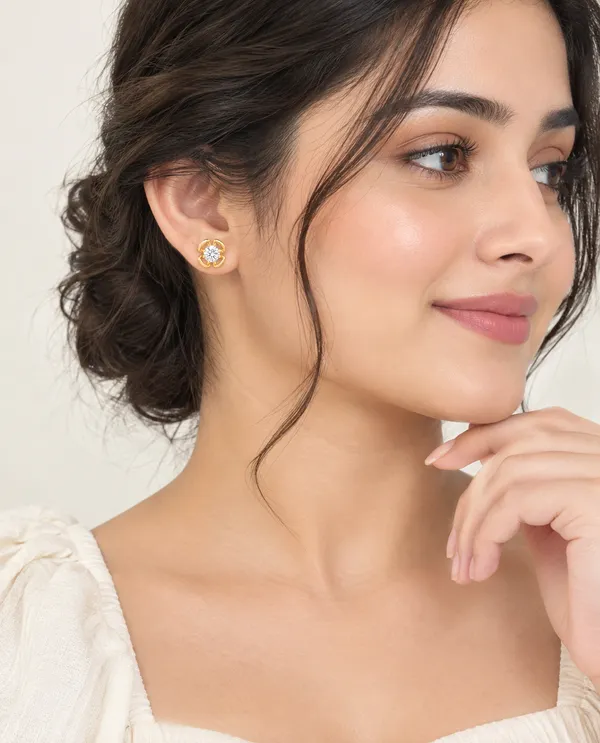 18K_Yellow_Gold_Diamond_Floral_Stud_Earrings