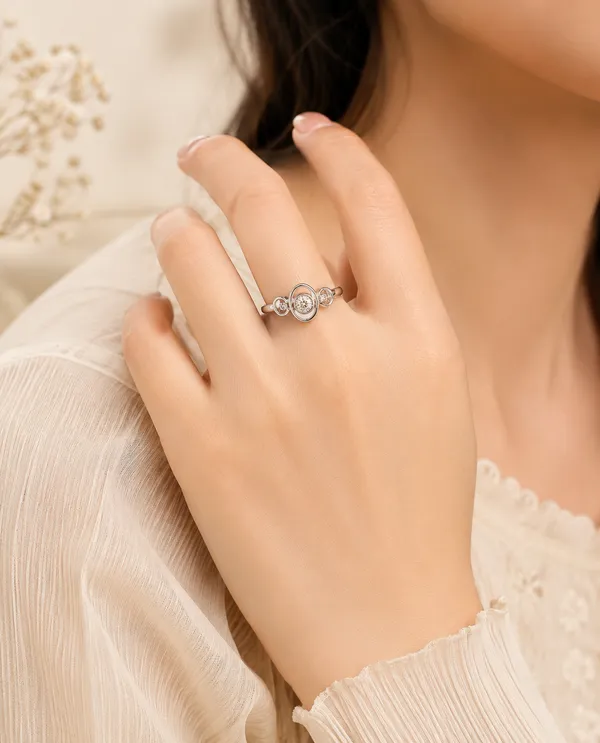 925_Sterling_Silver_Oval_CZ_Designer_Ring_for_Women_|_Elegant_Statement_Ring