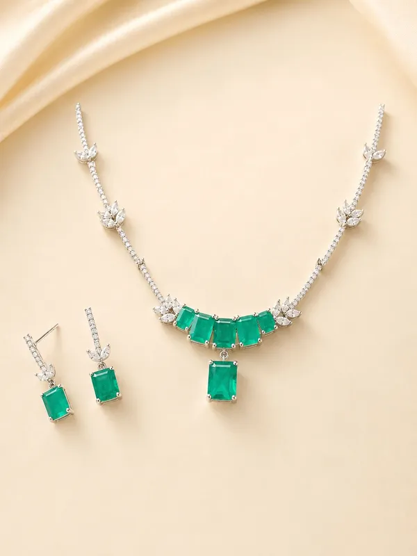 Emerald_Grace_AD_Necklace_Set