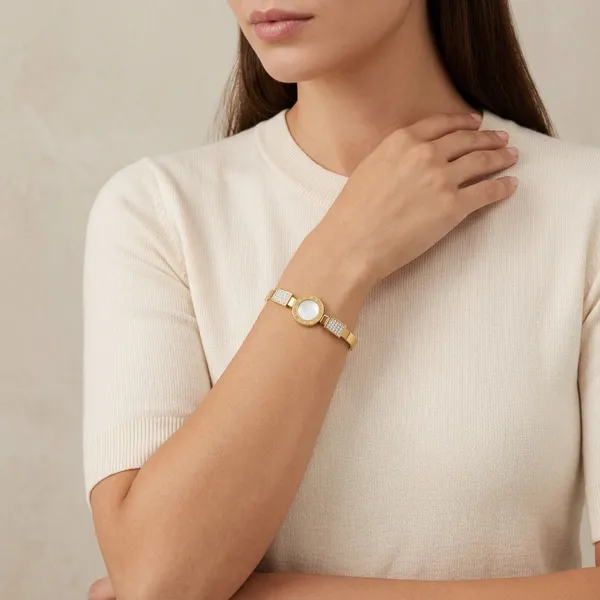 Gold_Plated_Roman_Numeral_Bracelet_With_Circular_Pendant